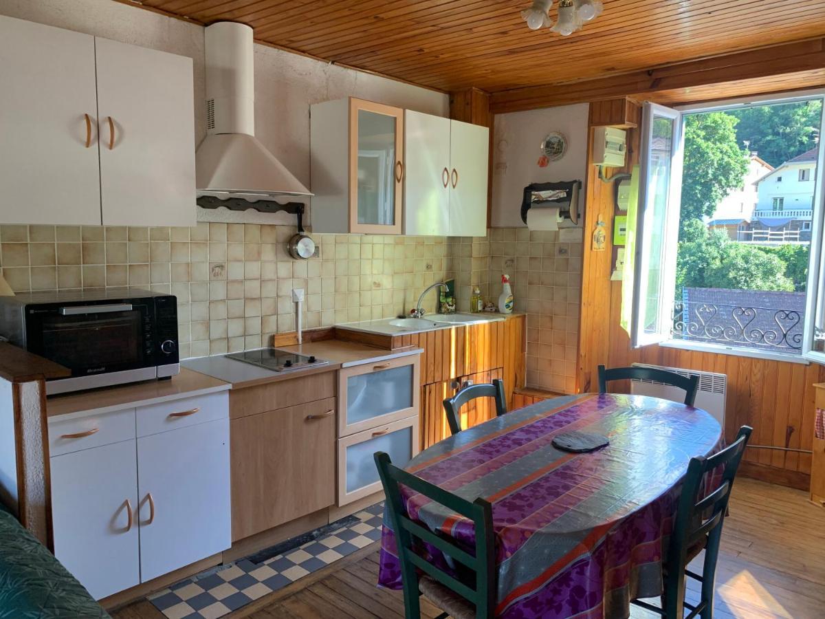 Joli Appartement Dans Une Maison Ancienne Ax-les-Thermes Dış mekan fotoğraf