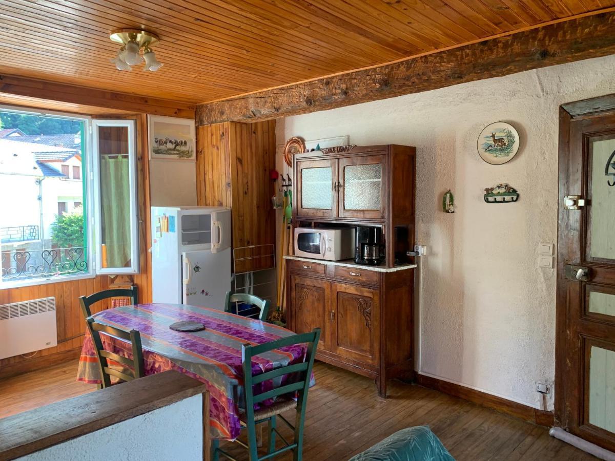 Joli Appartement Dans Une Maison Ancienne Ax-les-Thermes Dış mekan fotoğraf
