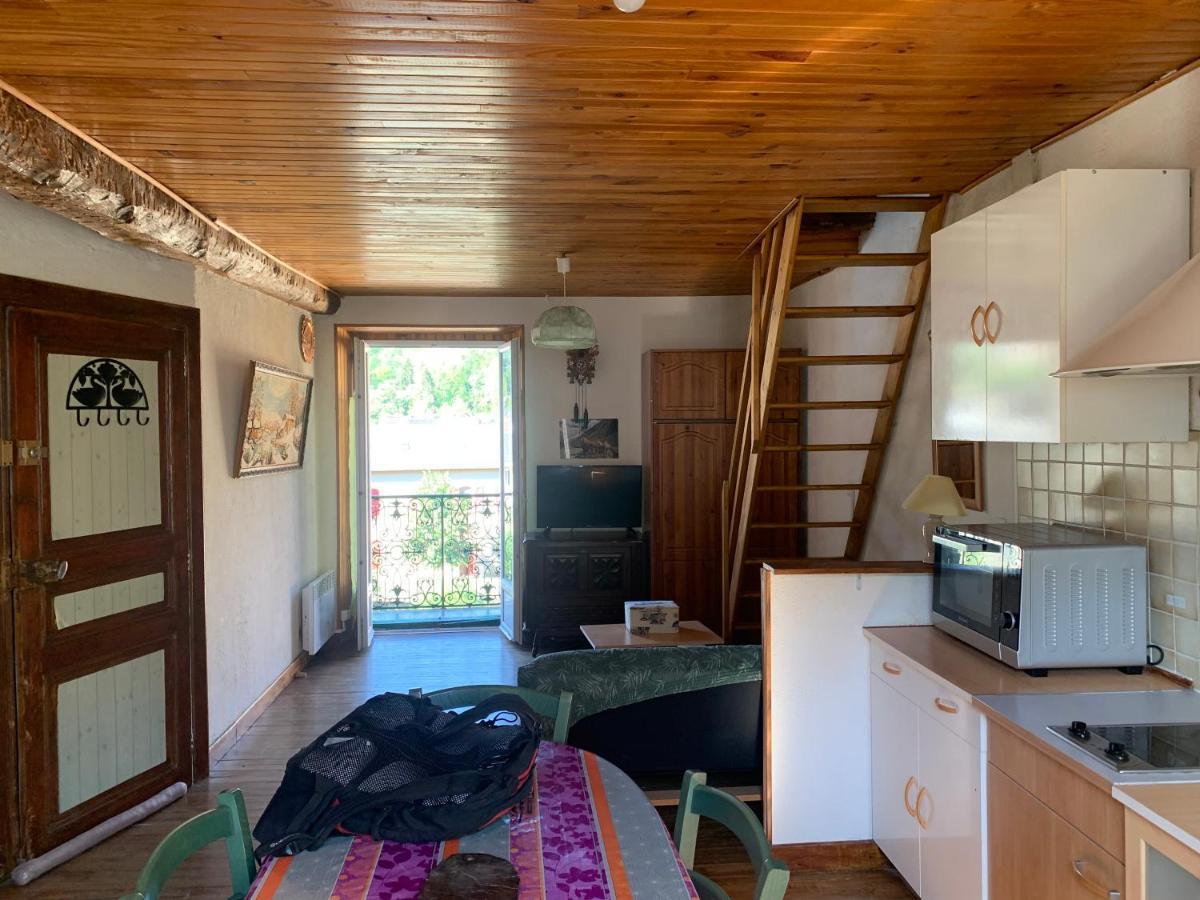 Joli Appartement Dans Une Maison Ancienne Ax-les-Thermes Dış mekan fotoğraf